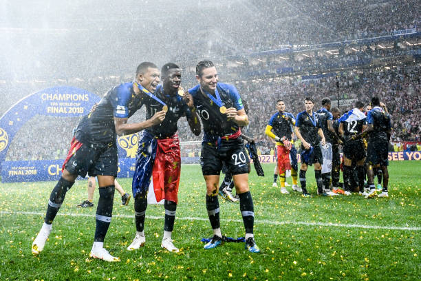 经验丰富的 经验丰富的